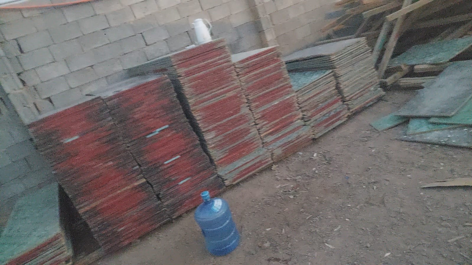 قربان تصفح الخدمات  خشب فنلندي